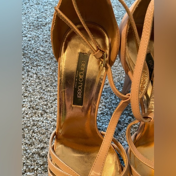 SERGIO ROSSI 36.5 6 Blush Pink Nude Leather Strappy Sandals W Gold Accents R$650 - Picture 2 of 12